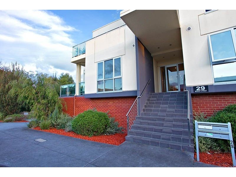 2/29 Market Street, Nunawading VIC 3131