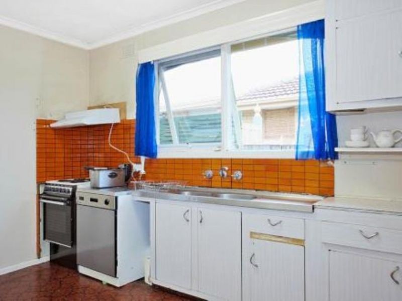 34 Mountfield Road, Mitcham VIC 3132