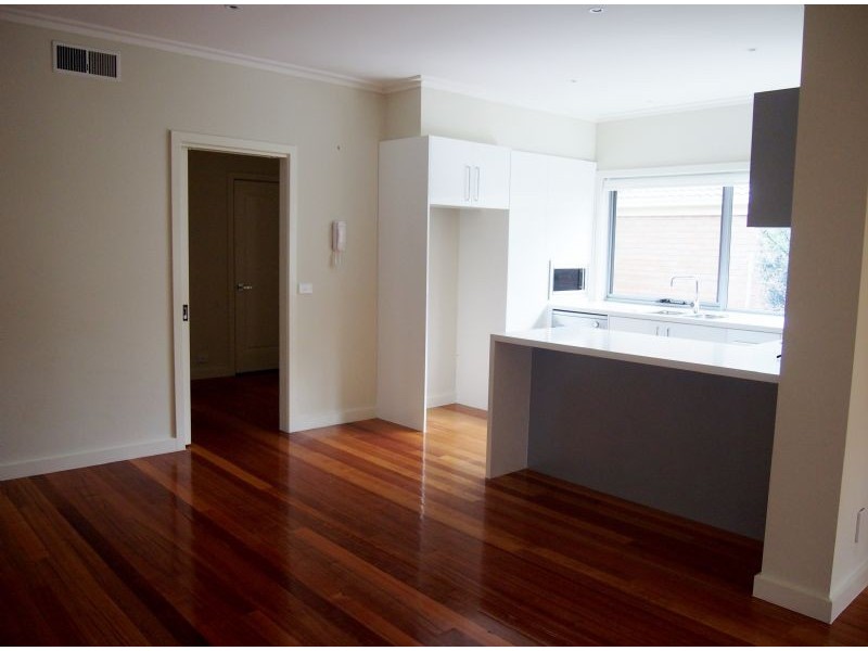 2/1082 Doncaster Road, Doncaster East VIC 3109