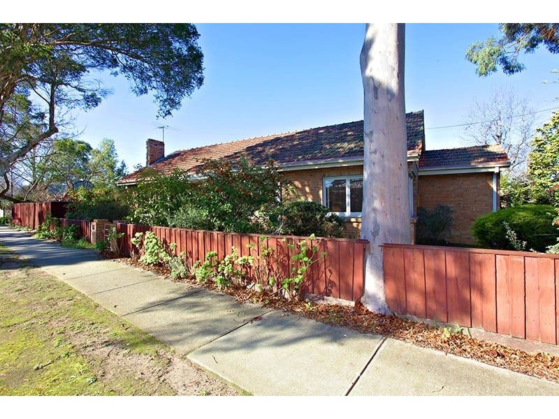 2 Alwyn Street, Mitcham VIC 3132