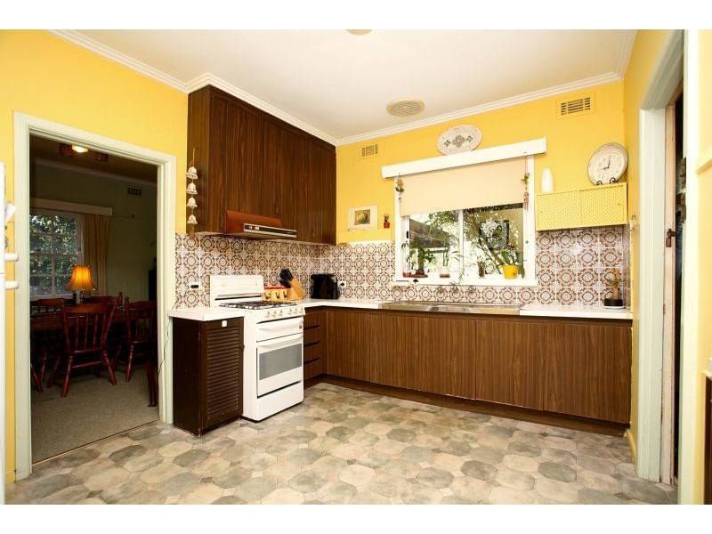 18 O’Shannessy Street, Nunawading VIC 3131