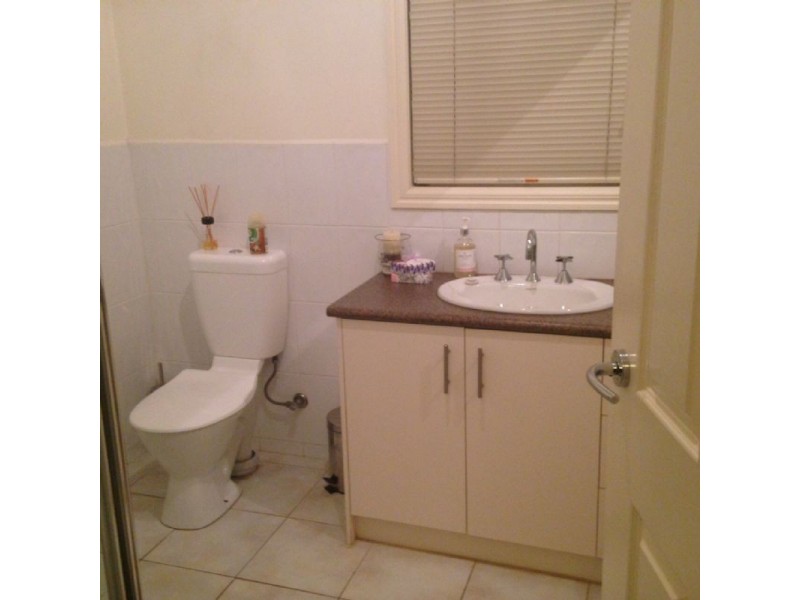 2/166 Wantirna Road, Ringwood VIC 3134