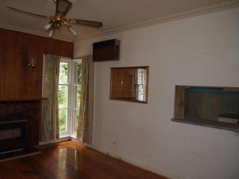 22 Glenice Avenue, Blackburn South VIC 3130
