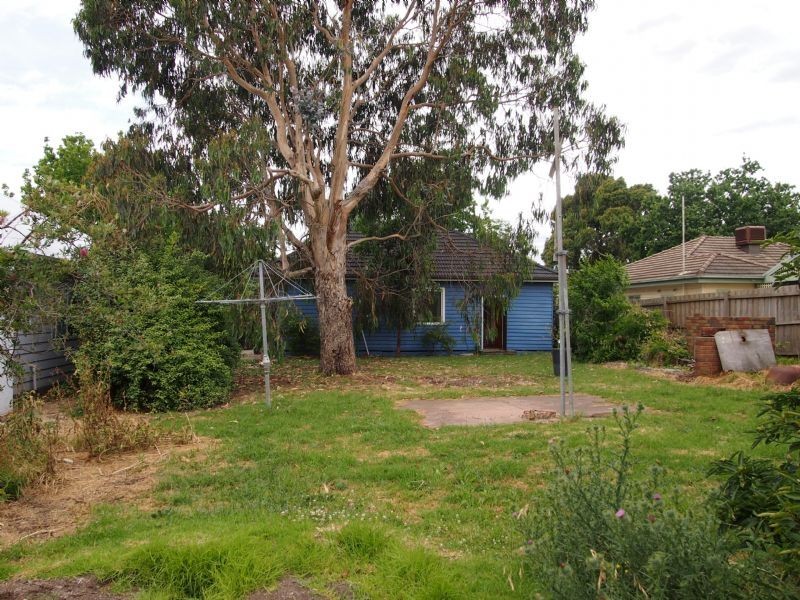 22 Glenice Avenue, Blackburn South VIC 3130