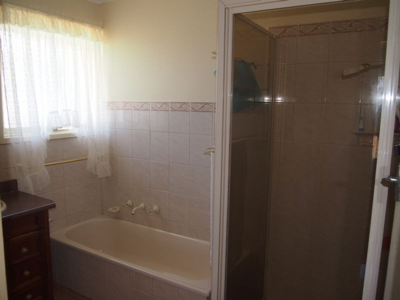 13 Bond Avenue, Blackburn South VIC 3130