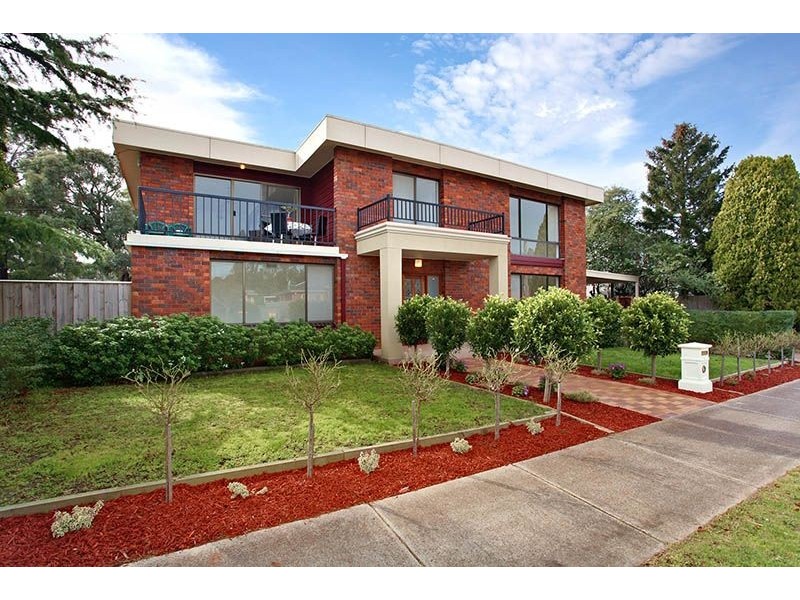27 Panorama Drive, Forest Hill VIC 3131