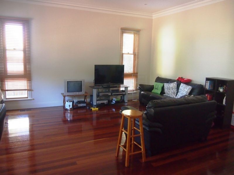 11 Hunter Street, Brunswick West VIC 3055