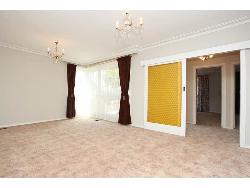 8 Shaun Avenue, Blackburn South VIC 3130