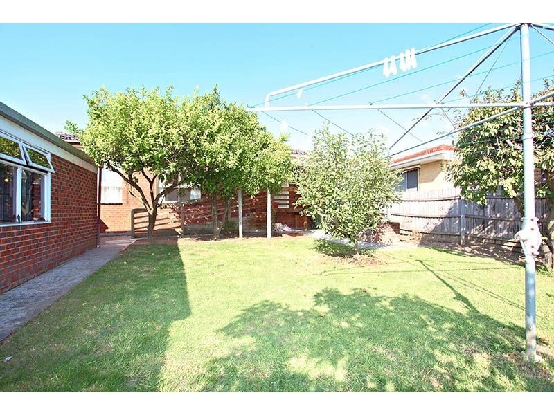 8 Shaun Avenue, Blackburn South VIC 3130