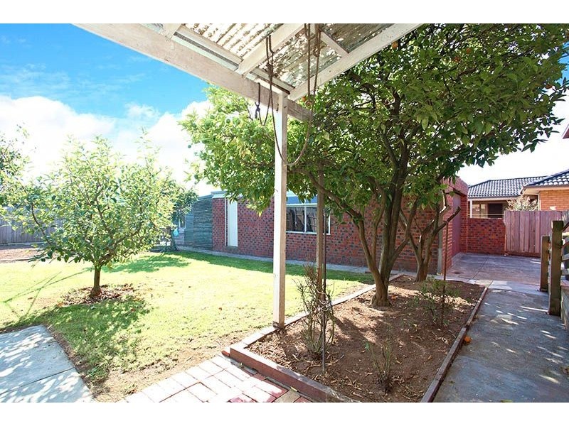 8 Shaun Avenue, Blackburn South VIC 3130