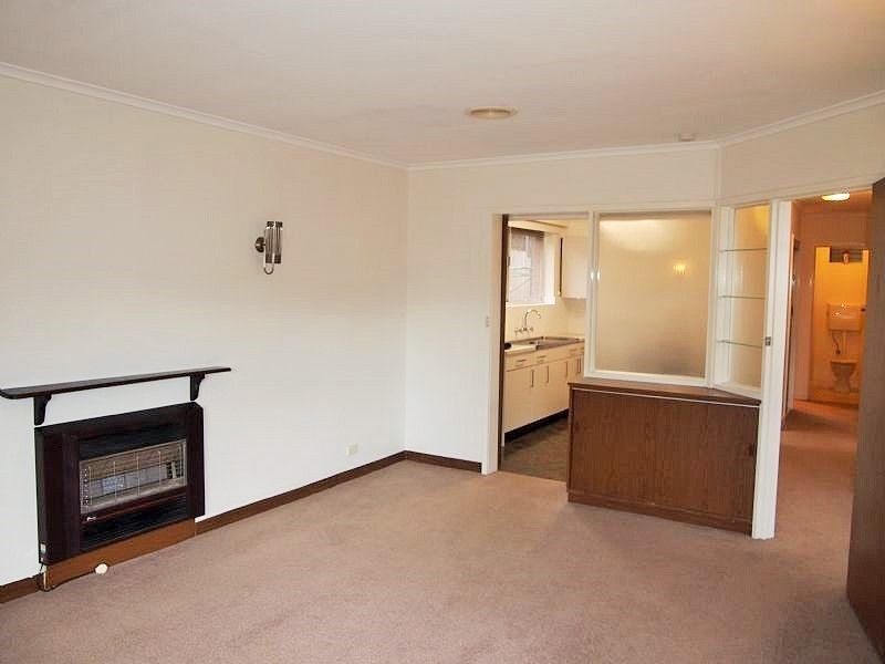 2/15 Central Avenue, Burwood VIC 3125