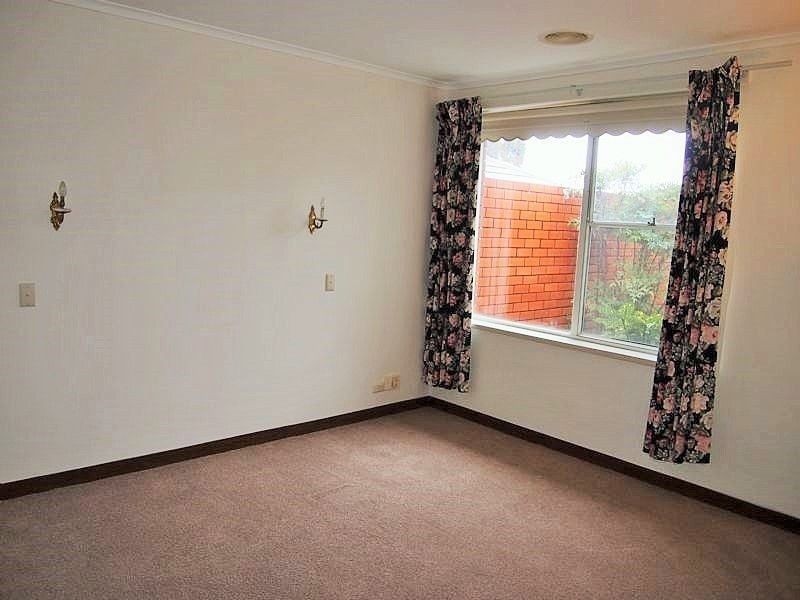 2/15 Central Avenue, Burwood VIC 3125