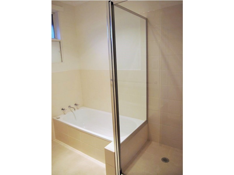 2/15 Central Avenue, Burwood VIC 3125