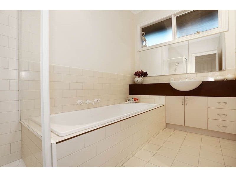 1/161 Canterbury Road, Blackburn VIC 3130