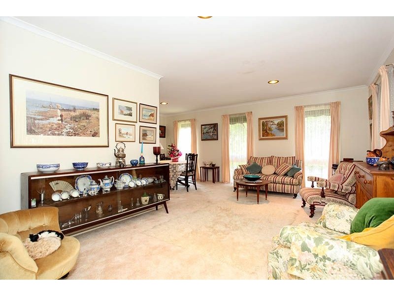 10 Cambara Court, Vermont South VIC 3133