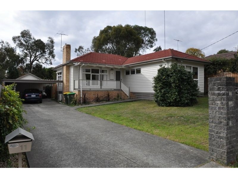 11 Brae Grove, Nunawading VIC 3131