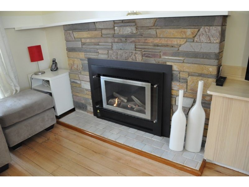 11 Brae Grove, Nunawading VIC 3131