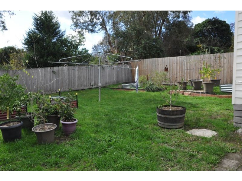 11 Brae Grove, Nunawading VIC 3131