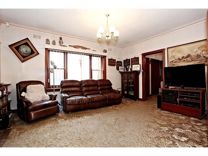 64 Heatherdale Road, Mitcham VIC 3132