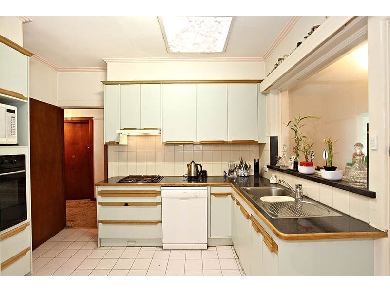 64 Heatherdale Road, Mitcham VIC 3132