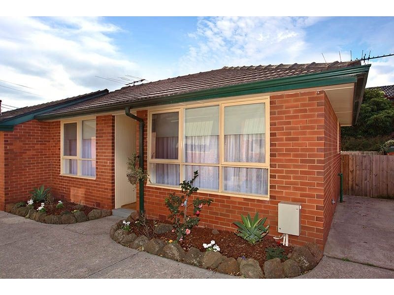 2/11 Main Street, Blackburn VIC 3130