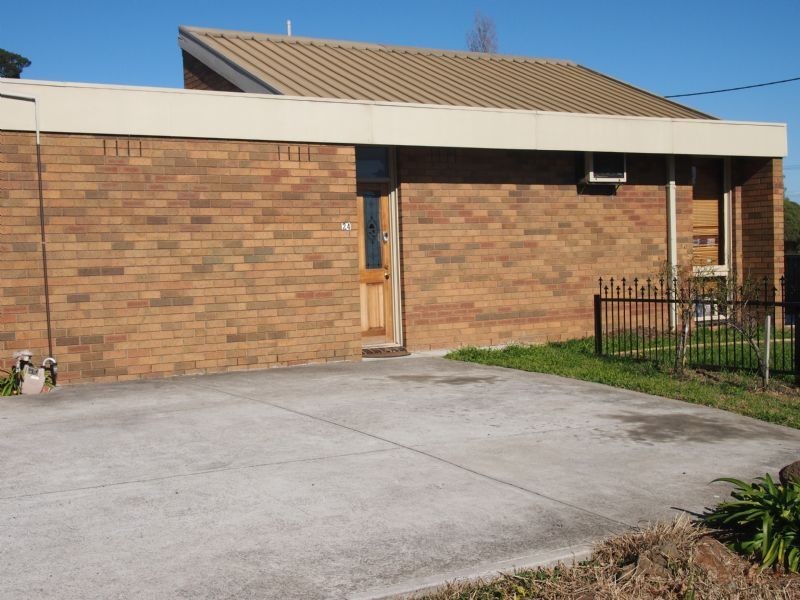 24 Hawthorn Road, Burwood East VIC 3151