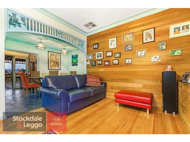 11 Walwa Street, Mitcham VIC 3132