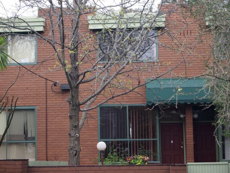 2/20 Albion Road, Box Hill VIC 3128