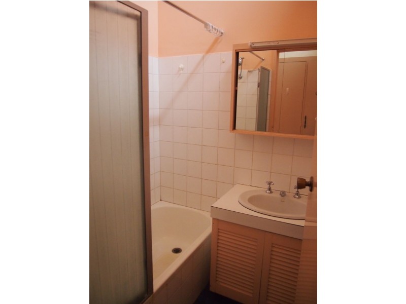 2/20 Albion Road, Box Hill VIC 3128