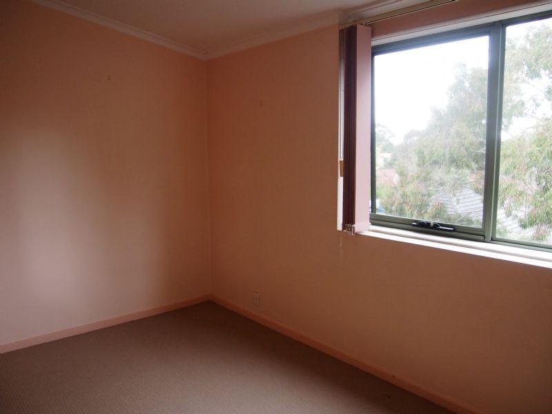 2/20 Albion Road, Box Hill VIC 3128