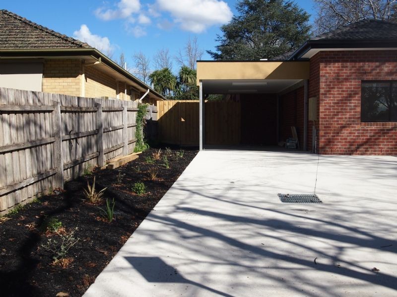 2 Meerut Street, Mitcham VIC 3132