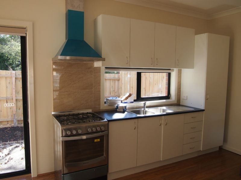 2 Meerut Street, Mitcham VIC 3132