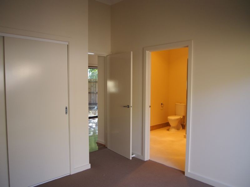 2 Meerut Street, Mitcham VIC 3132