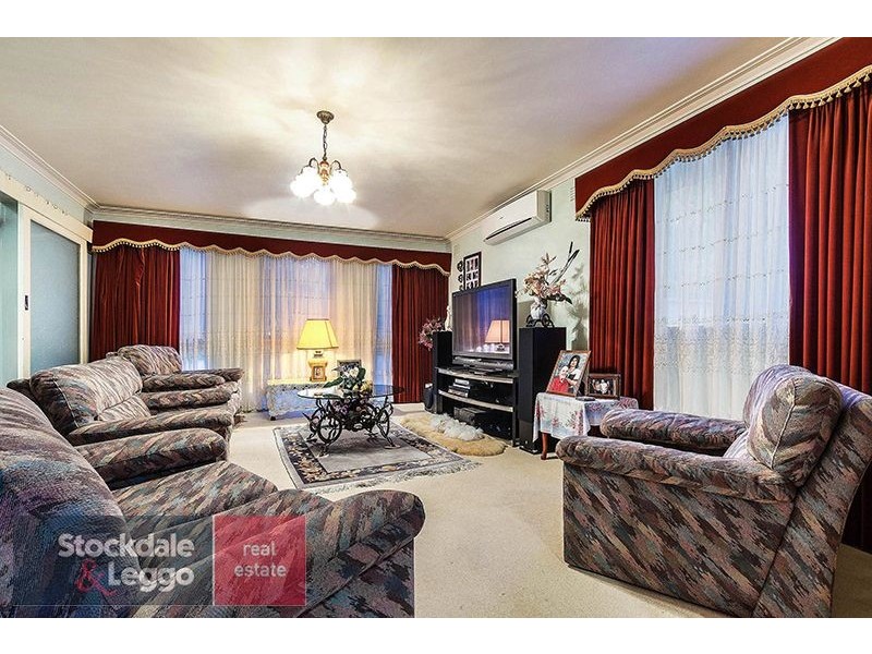 16 Ashburton Drive, Mitcham VIC 3132