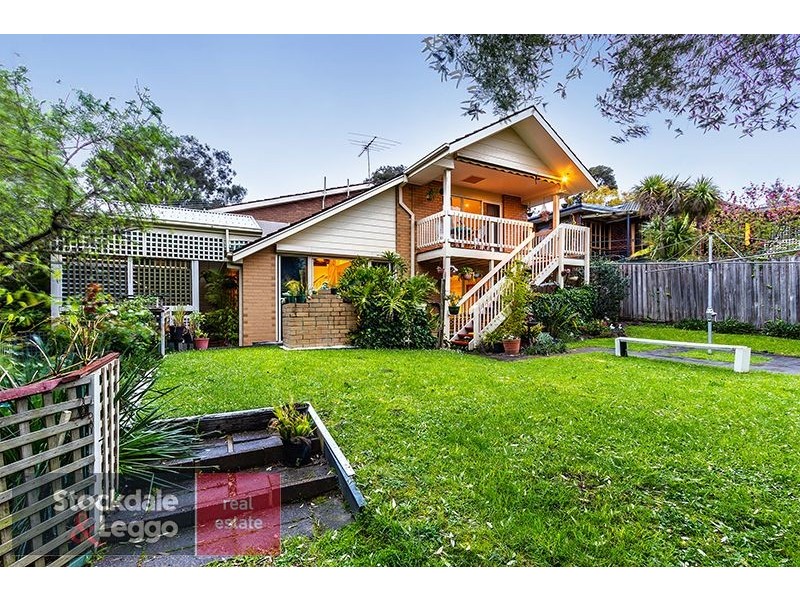 16 Ashburton Drive, Mitcham VIC 3132
