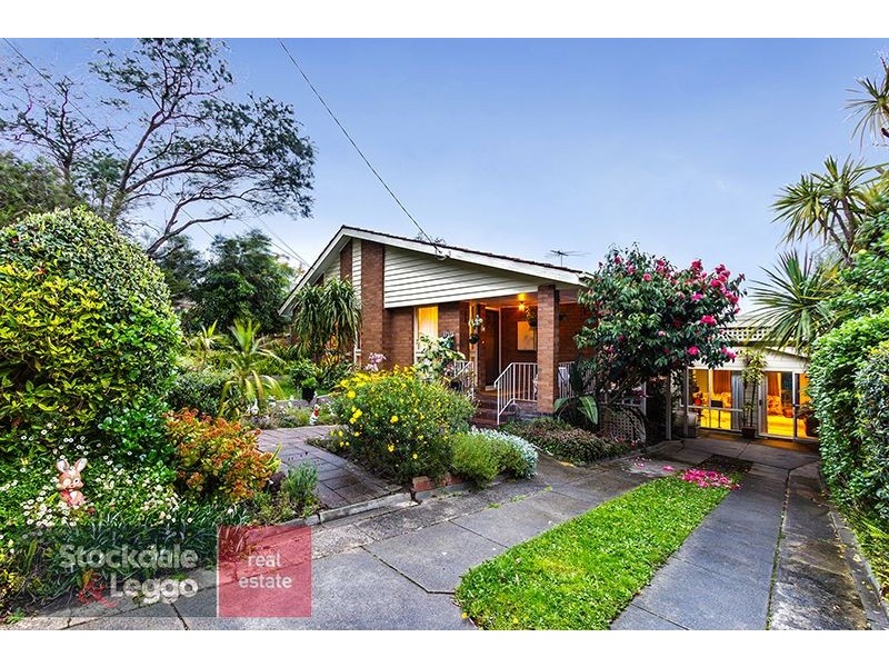 16 Ashburton Drive, Mitcham VIC 3132