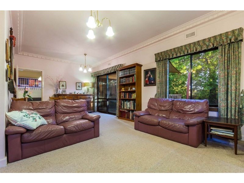 4 Cunningham Street, Box Hill VIC 3128