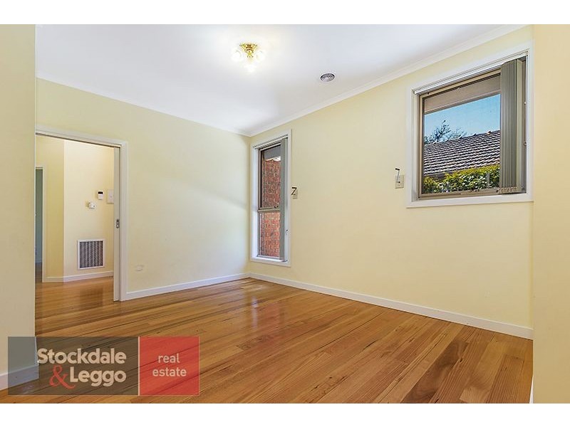 2/14 Worrall Street, Burwood VIC 3125