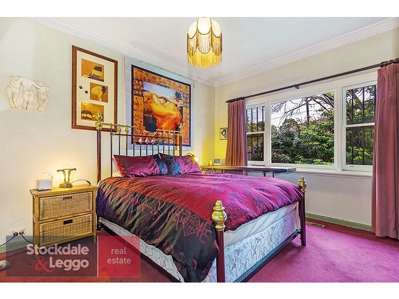 11 Walwa Street, Mitcham VIC 3132