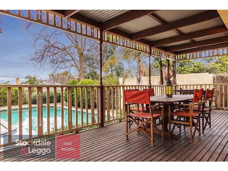 11 Walwa Street, Mitcham VIC 3132