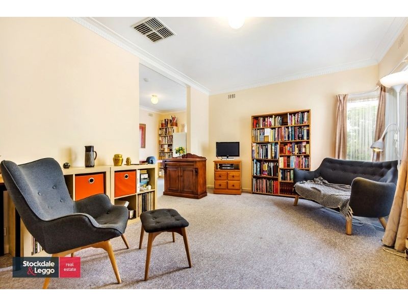 25 Eram Road, Box Hill North VIC 3129