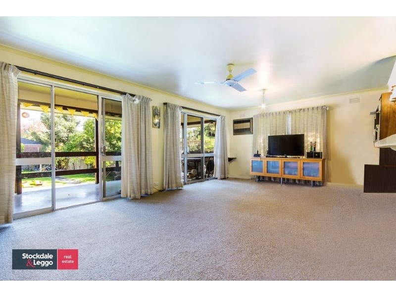 8 Raymond Street, Blackburn North VIC 3130