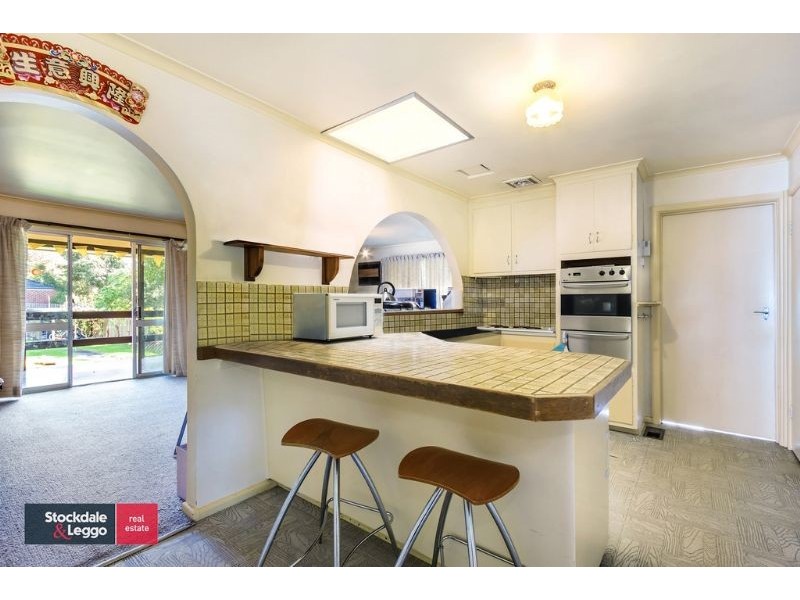 8 Raymond Street, Blackburn North VIC 3130