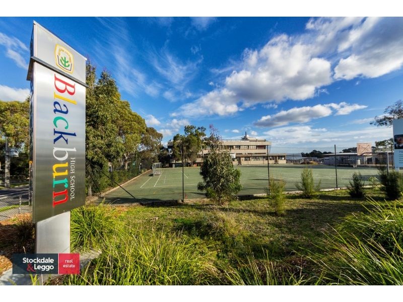 8 Raymond Street, Blackburn North VIC 3130