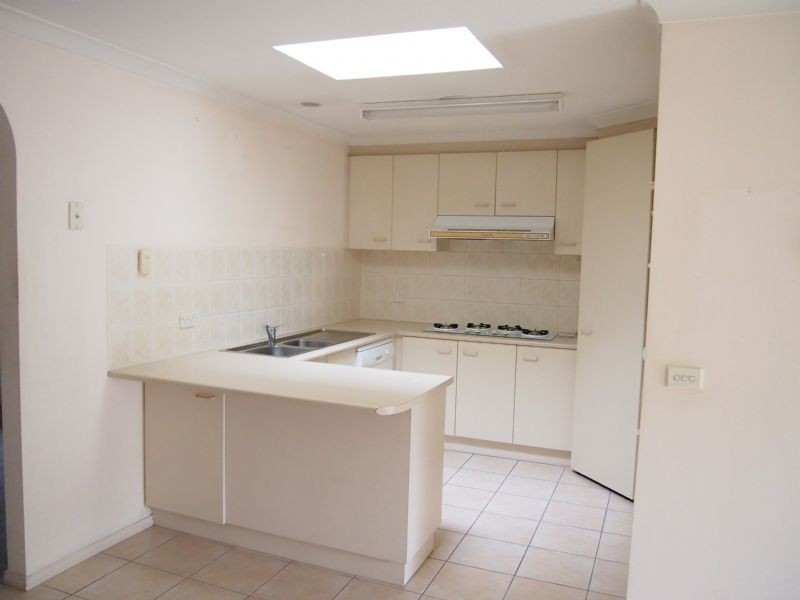 2/3 Shawlands Avenue, Blackburn South VIC 3130