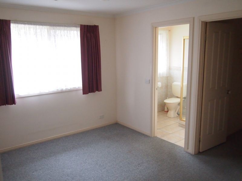 2/3 Shawlands Avenue, Blackburn South VIC 3130