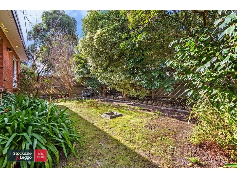 1/4 Bennett Street, Forest Hill VIC 3131