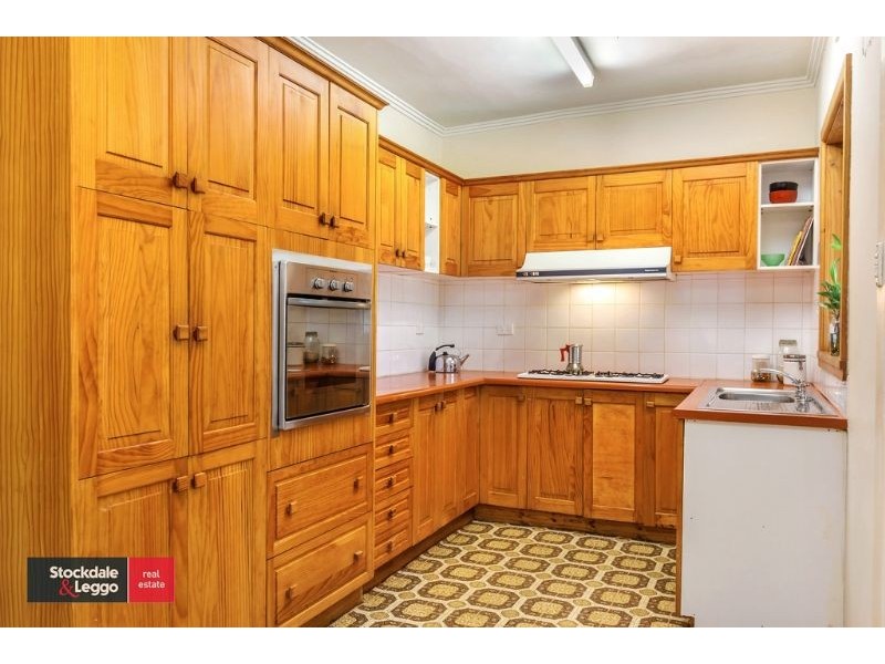 39 Koonung Road, Blackburn North VIC 3130