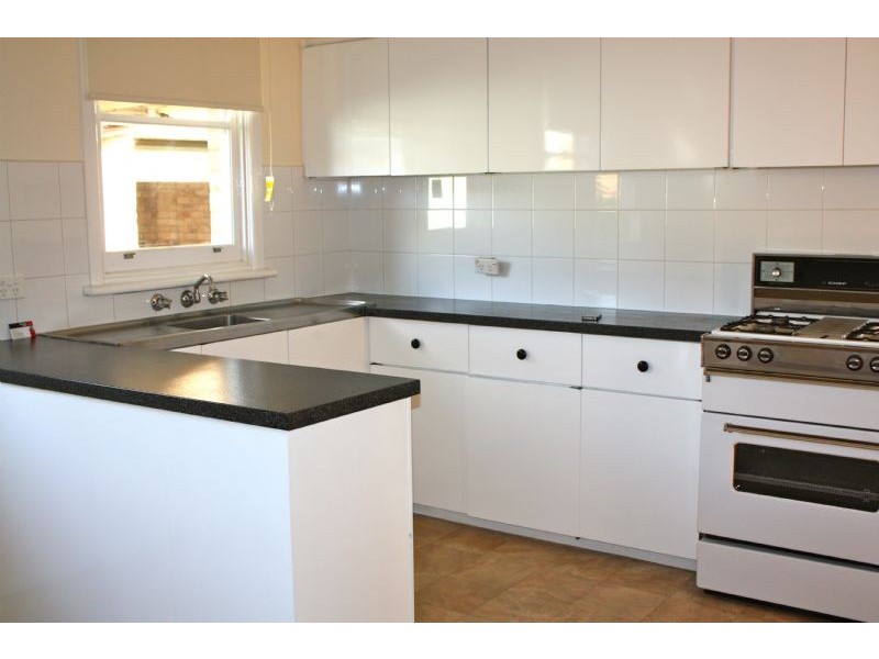 6 Rosen Street, Blackburn South VIC 3130