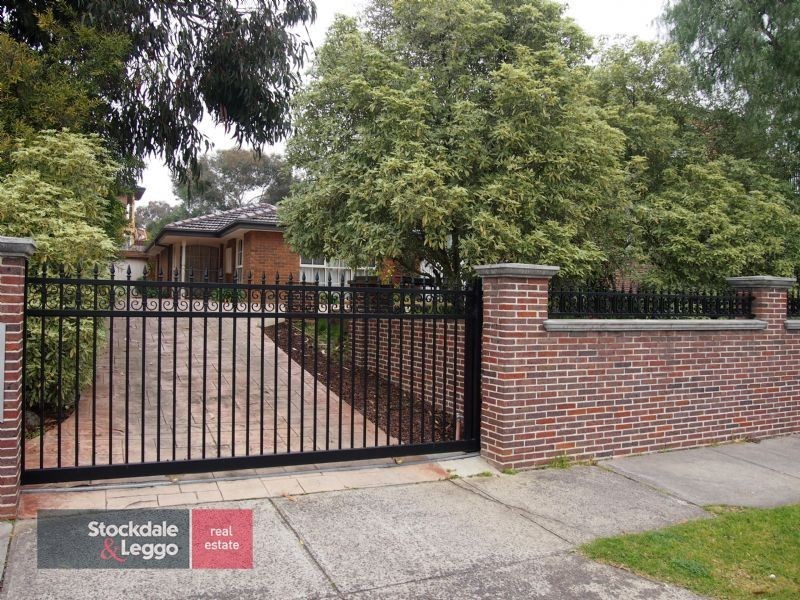 90 Woodhouse Grove, Box Hill North VIC 3129